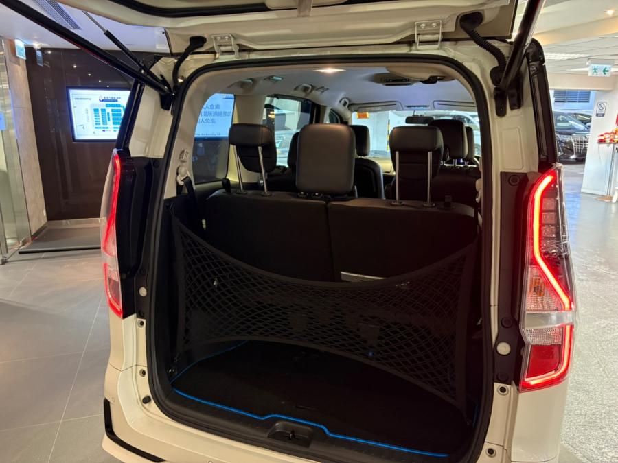 Serena E-Power Highway Star VIP - Image 5
